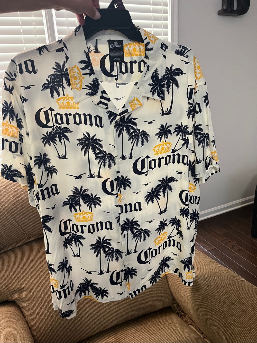Corona Men’s Short Sleeve Hawaiian Shirt - NWT